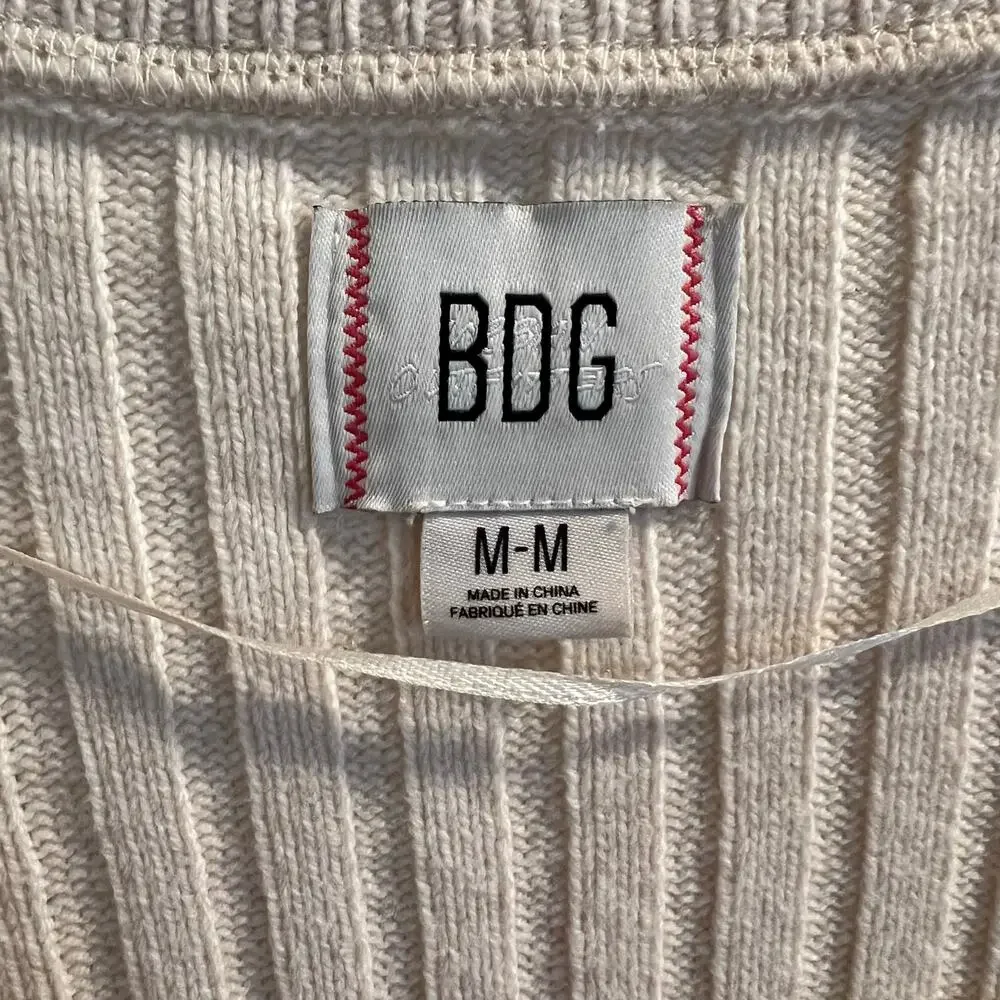 BDG Urban Outfitters Allie Cream Notch Neck Pullover Sweater Size M